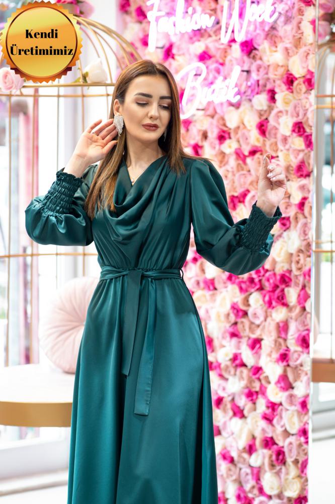 Tasarım%20Midi%20Boy%20Zümrüt%20Yeşili%20Saten%20Elbise