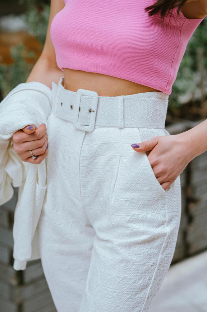 Beyaz%20Pamuklu%20Jakar%20Kumaş%20Pantalon%20Ceket%20Takım