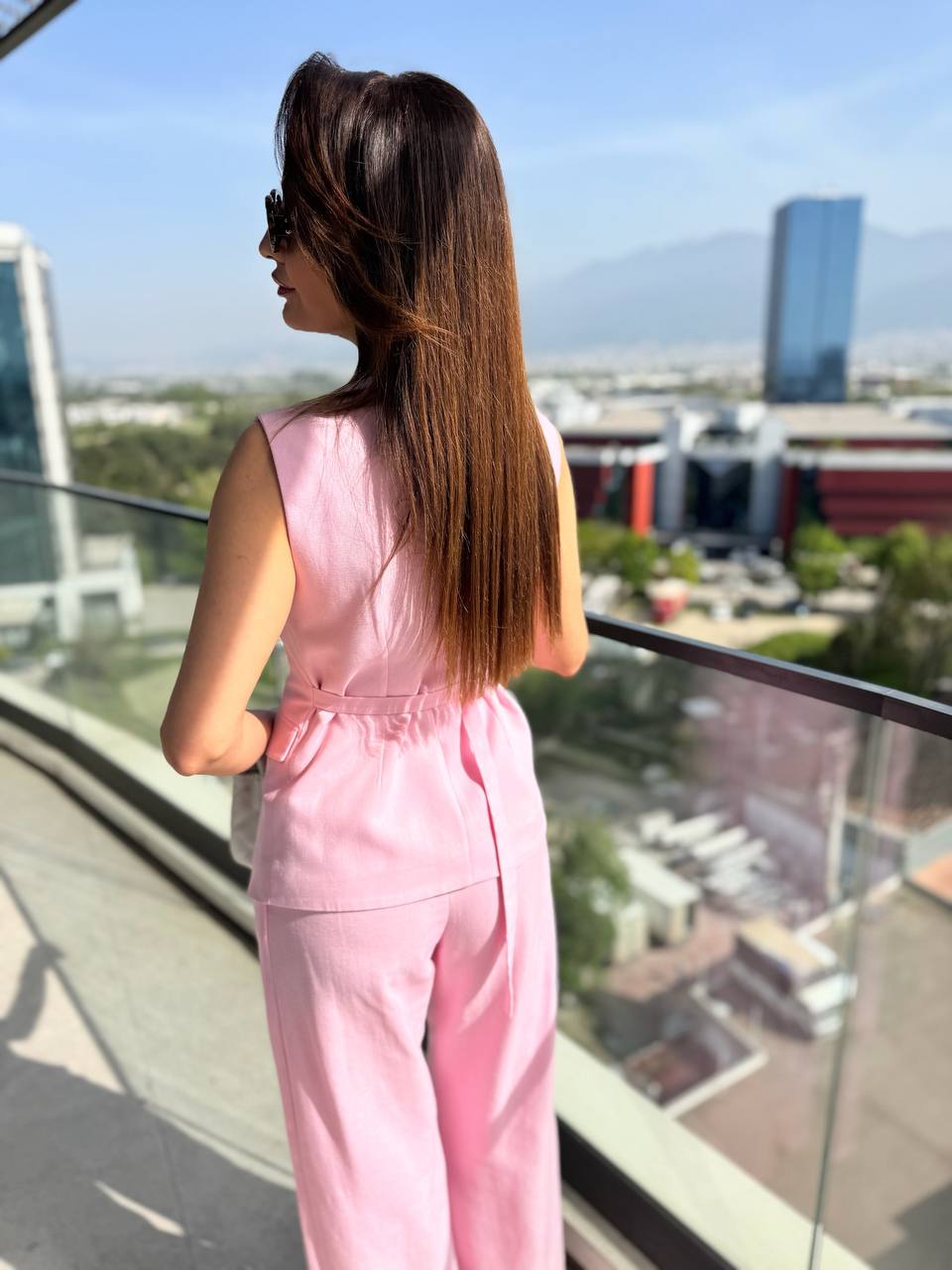 Pembe%20Astarlı%20Arkası%20Kemerli%20Premium%20Keten%20Yelek