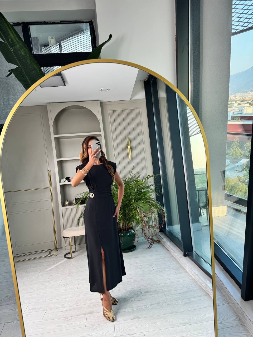 Siyah%20Vatkalı%20Bel%20Detay%20Tensel%20Doku%20Elbise