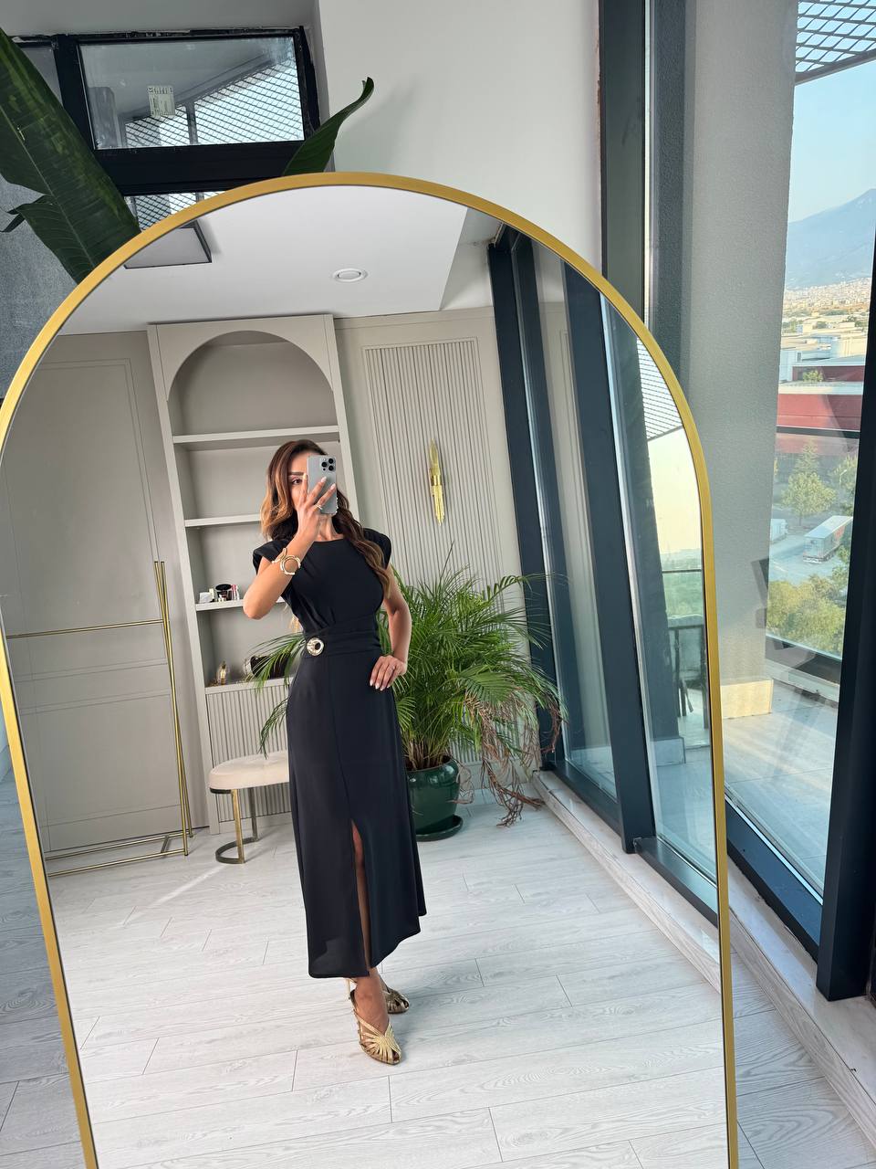 Siyah%20Vatkalı%20Bel%20Detay%20Tensel%20Doku%20Elbise