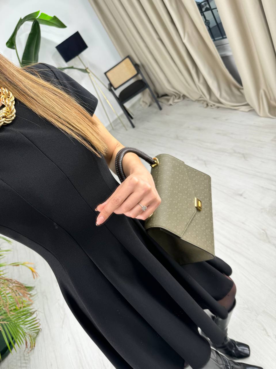 Siyah%20Zara%20Model%20Krep%20Kumaş%20Elbise