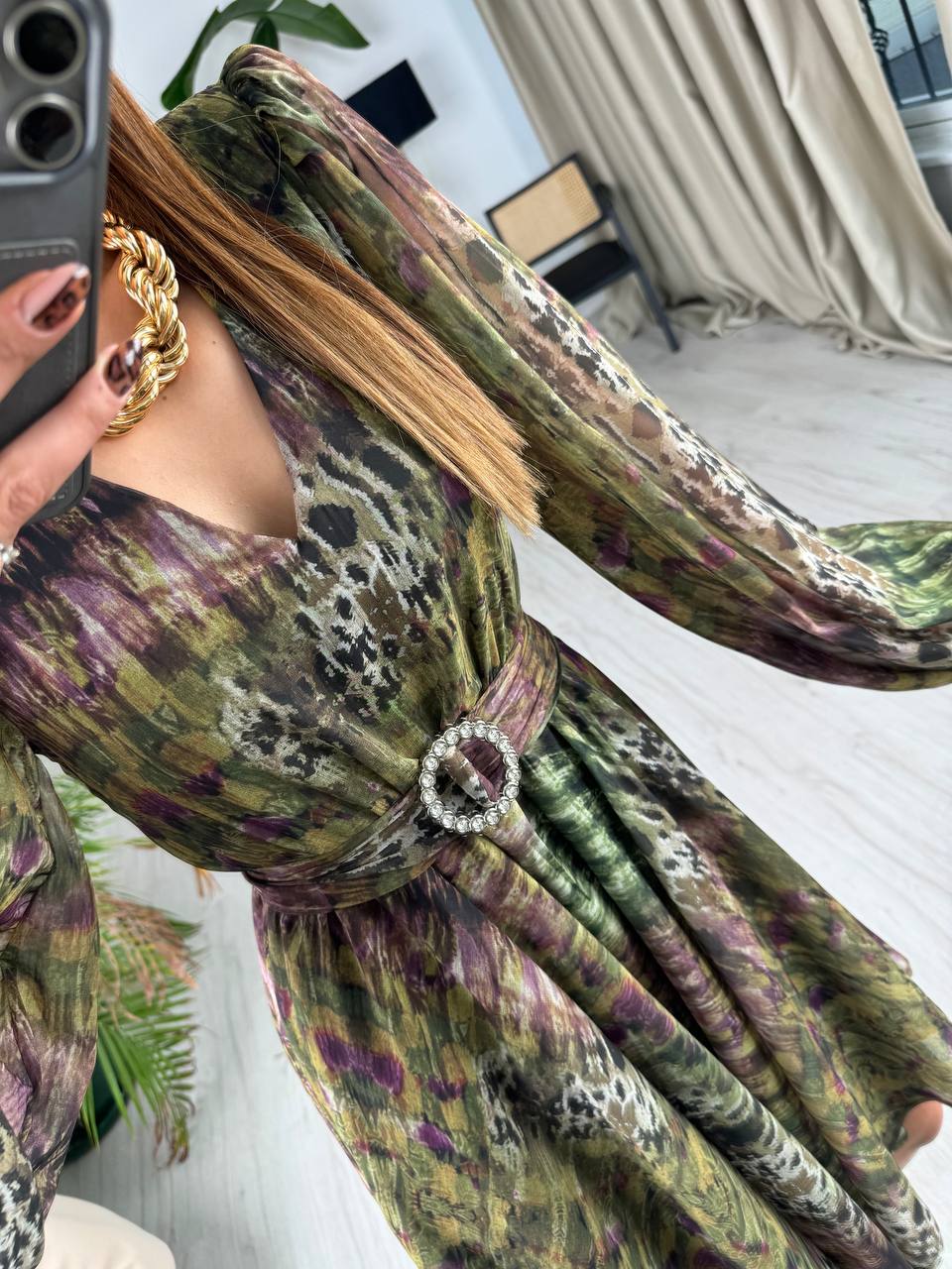 Yeşil%20Geçişli%20Kuşaklı%20Etekleri%20V%20Kesim%20Astarlı%20Şifon%20Elbise