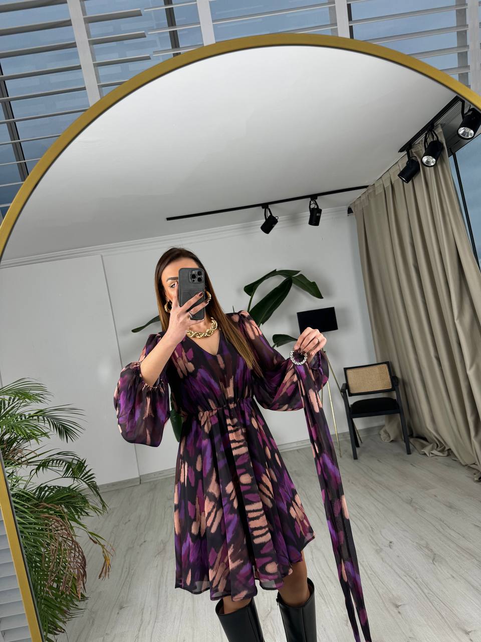 Mor%20Geçişli%20Kuşaklı%20Etekleri%20V%20Kesim%20Astarlı%20Şifon%20Elbise