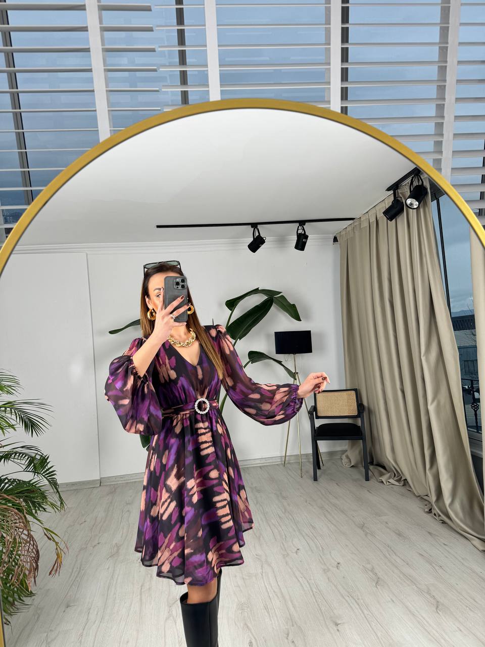 Mor%20Geçişli%20Kuşaklı%20Etekleri%20V%20Kesim%20Astarlı%20Şifon%20Elbise
