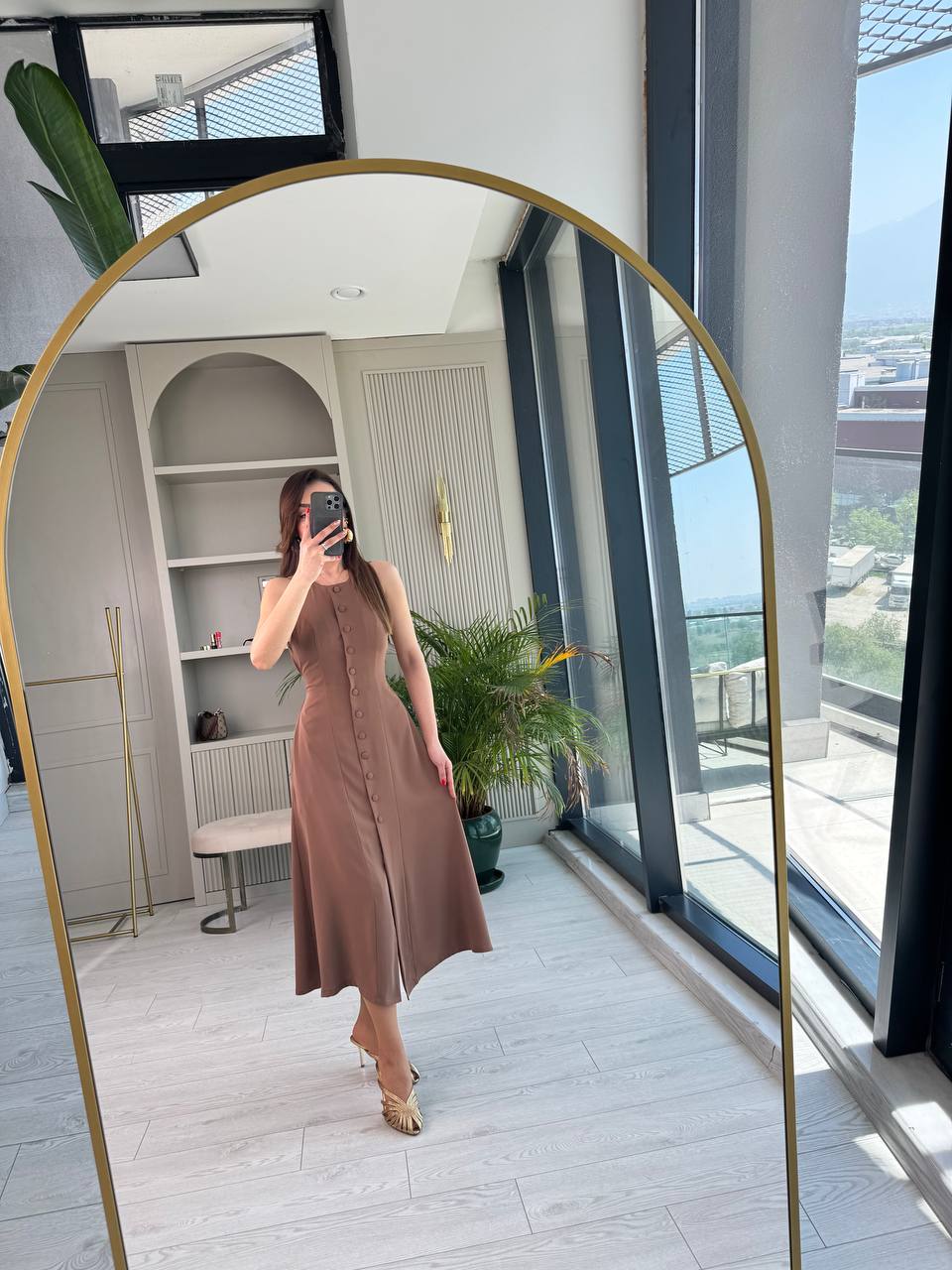 Vizon%20Kahve%20Arka%20Bağlamalı%20Cepli%20İthal%20İpekli%20Krep%20Elbise