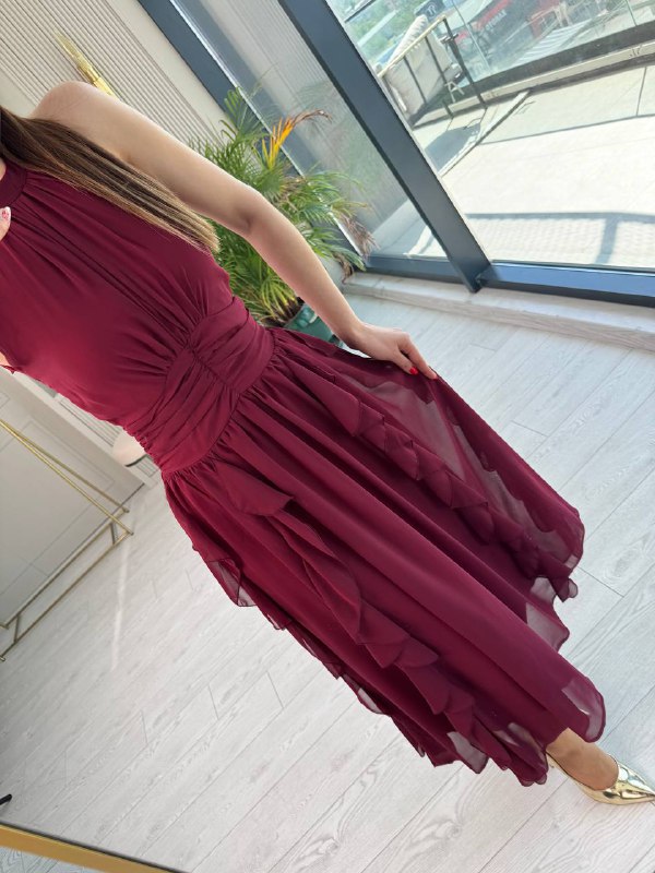 Tasarım%20Bordo%20Etek%20Detaylı%20Astarlı%20Şifon%20Elbise