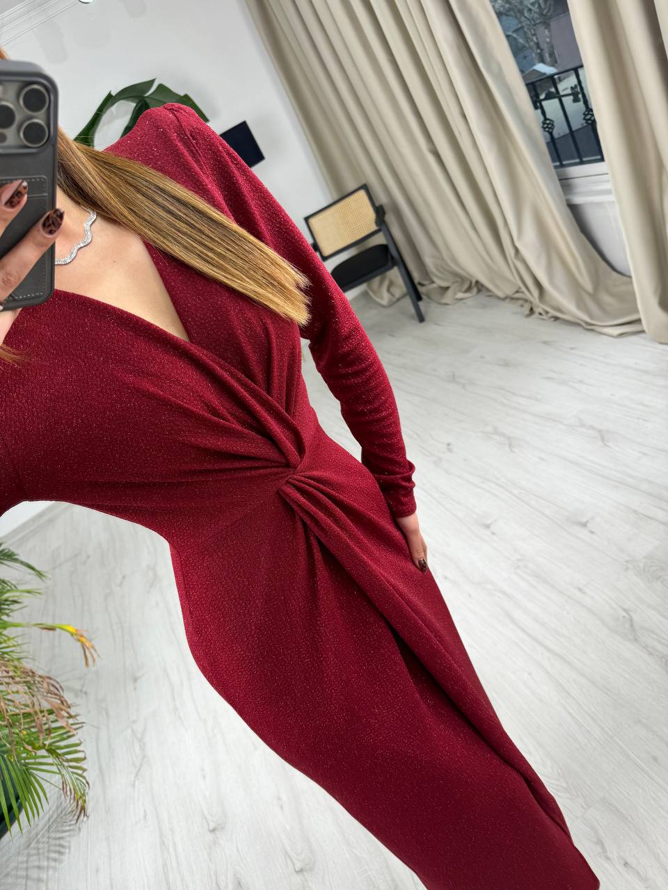 Bordo%20Kruvaze%20Yaka%20Bel%20Detaylı%20Vatkalı%20Işıltılı%20Elbise