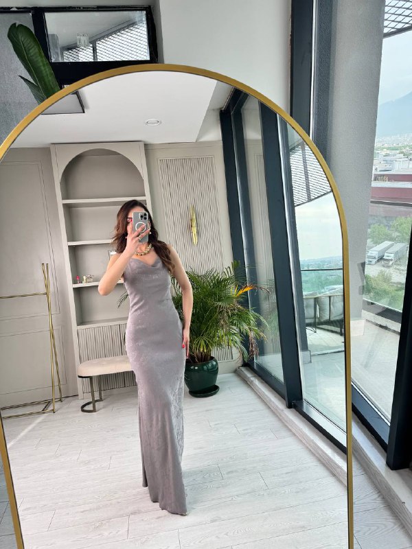 Gri%20Degaje%20Yaka%20Jakarlı%20Pamuk%20Saten%20Elbise