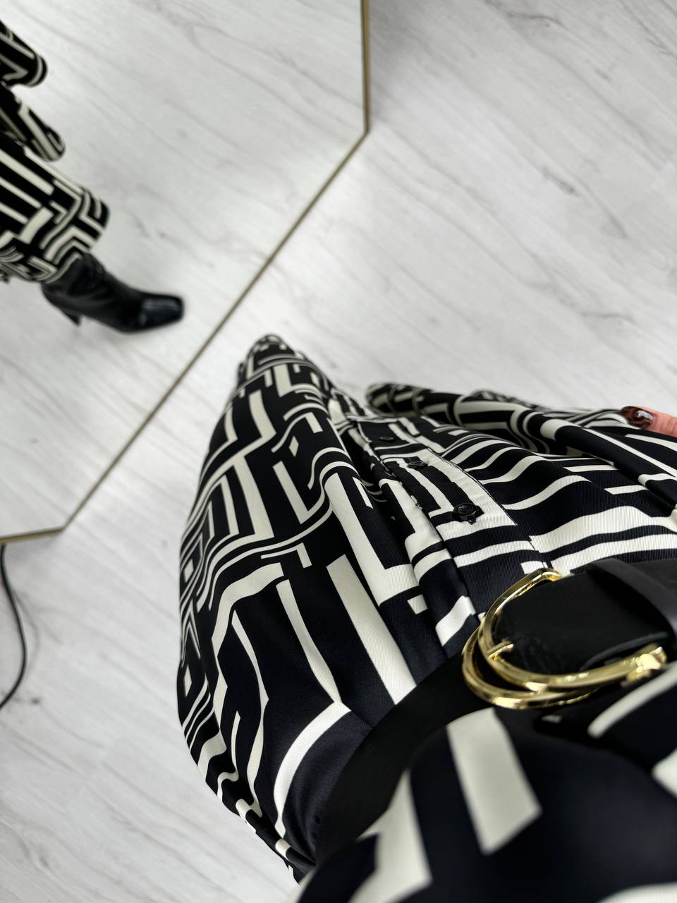 Siyah%20Desenli%20Pamuk%20Saten%20Kemerli%20Gömlek%20Elbise