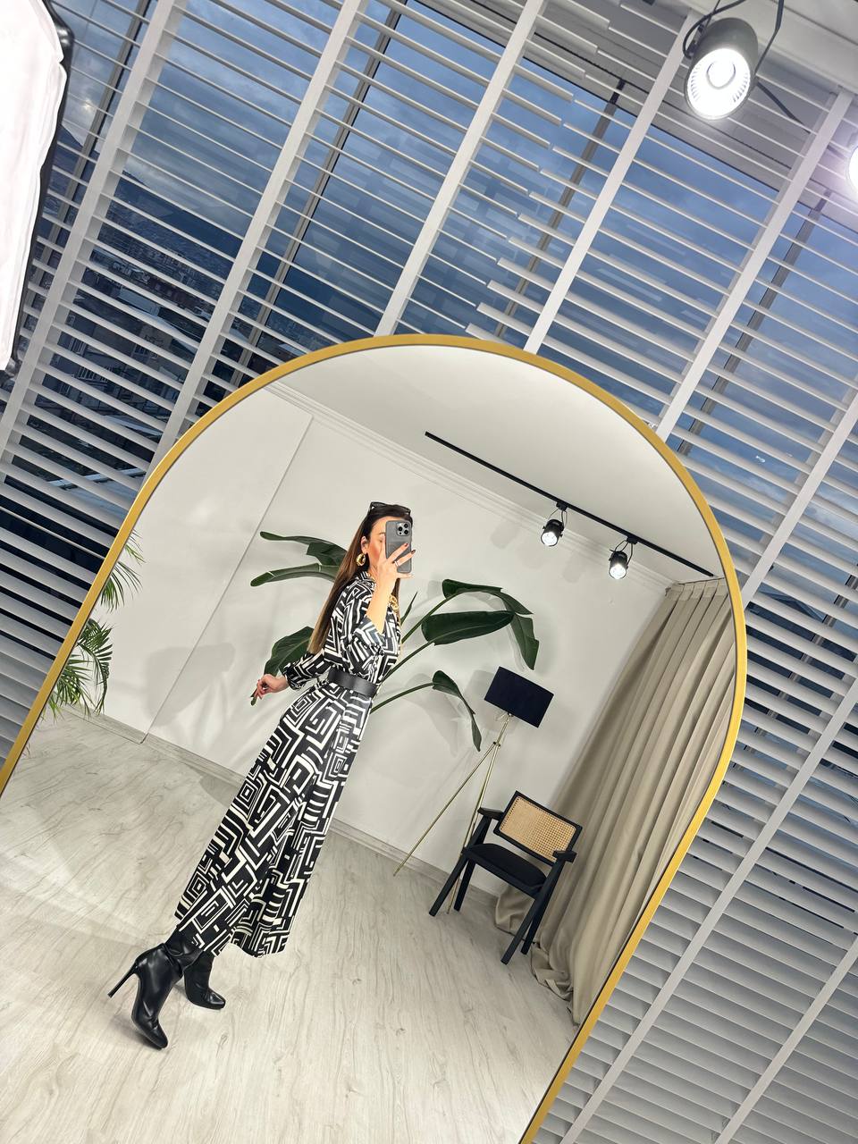 Siyah%20Desenli%20Pamuk%20Saten%20Kemerli%20Gömlek%20Elbise