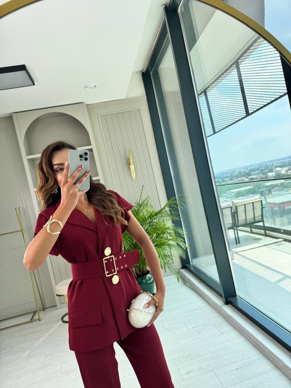 Tasarım%20Bordo%20Kemerli%20Atlas%20Kumaş%20Pantolon%20Ceket%20Takım