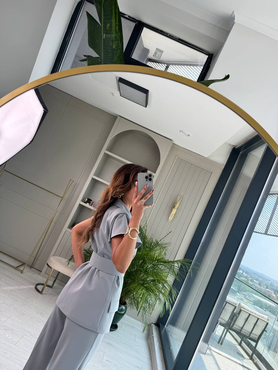 Tasarım%20Gri%20Kemerli%20Atlas%20Kumaş%20Pantolon%20Ceket%20Takım