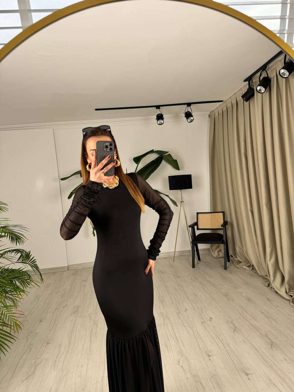 Siyah%20Etek%20Ve%20Kol%20Tül%20Detay%20Likralı%20Candy%20Kumaş%20Elbise