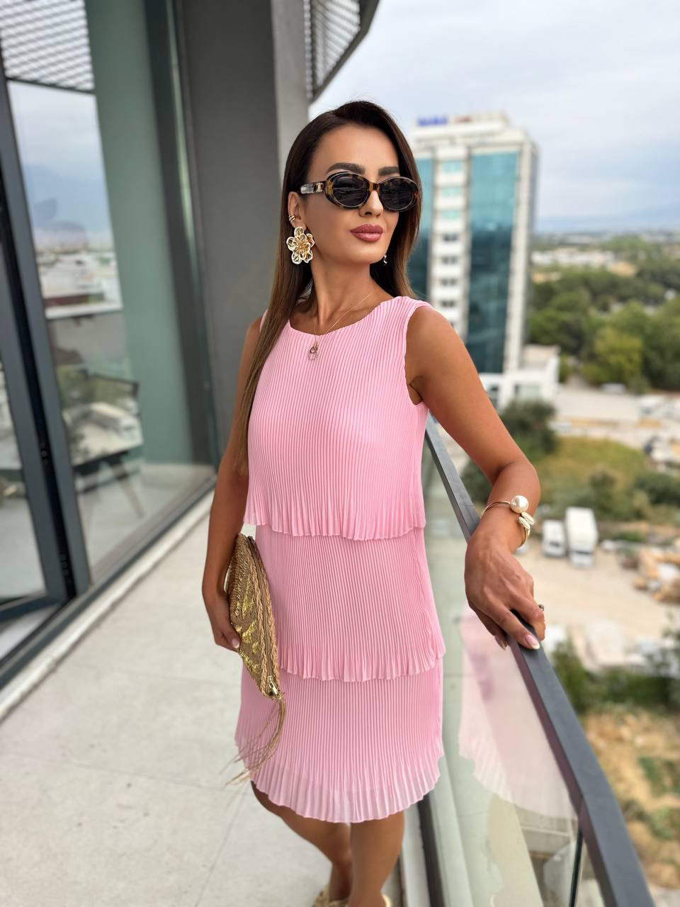 Pembe%20İnce%20Piliseli%20Katlı%20Astarlı%20Premium%20Şifon%20Elbise