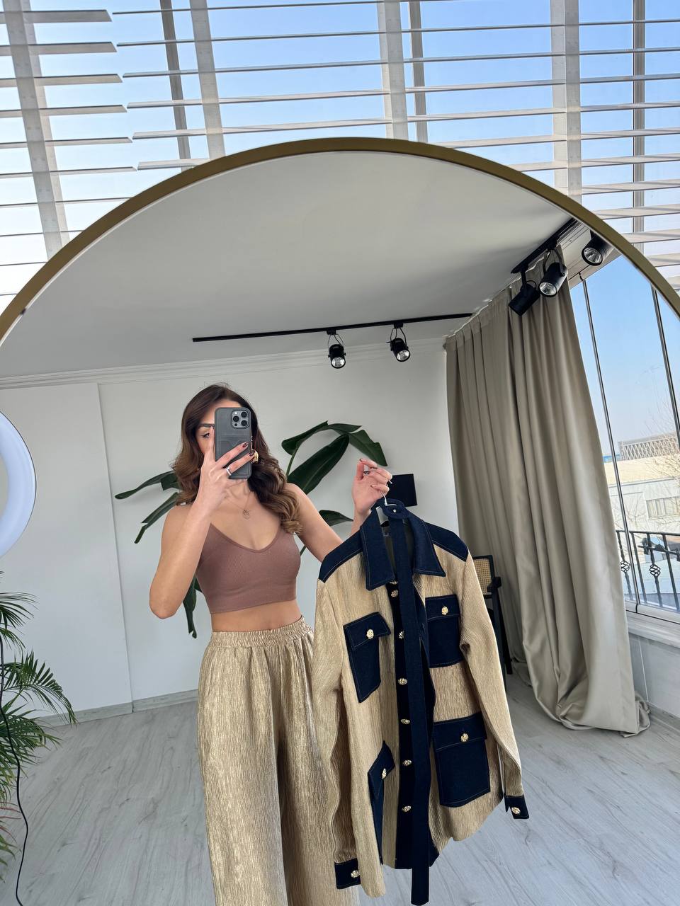 Gold%20Bej%20Tasarım%20Jean%20Detay%20Kemerli%20Pantolon%20Ceket%20Takım