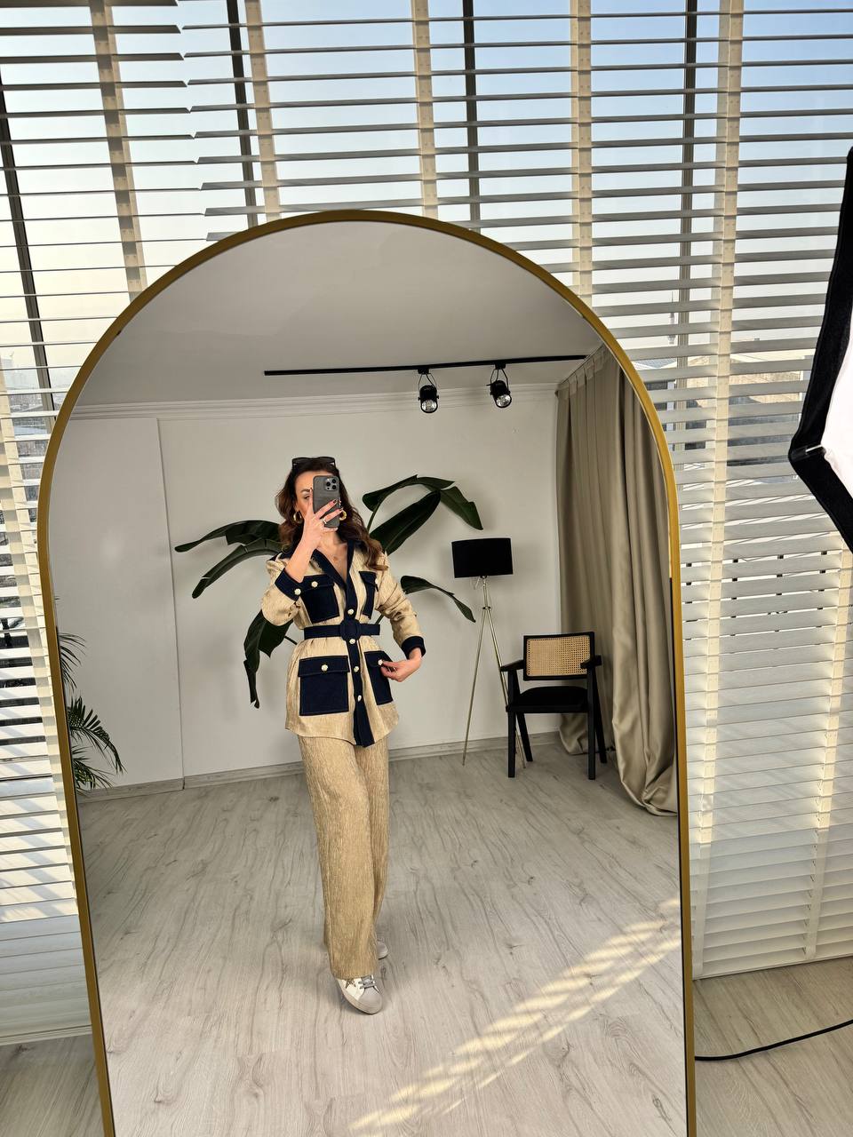 Gold%20Bej%20Tasarım%20Jean%20Detay%20Kemerli%20Pantolon%20Ceket%20Takım