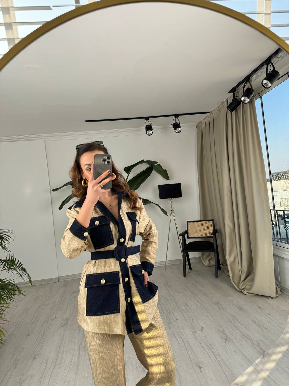 Gold%20Bej%20Tasarım%20Jean%20Detay%20Kemerli%20Pantolon%20Ceket%20Takım