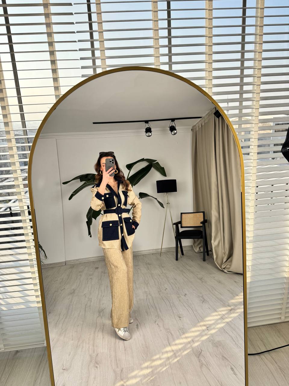 Gold%20Bej%20Tasarım%20Jean%20Detay%20Kemerli%20Pantolon%20Ceket%20Takım