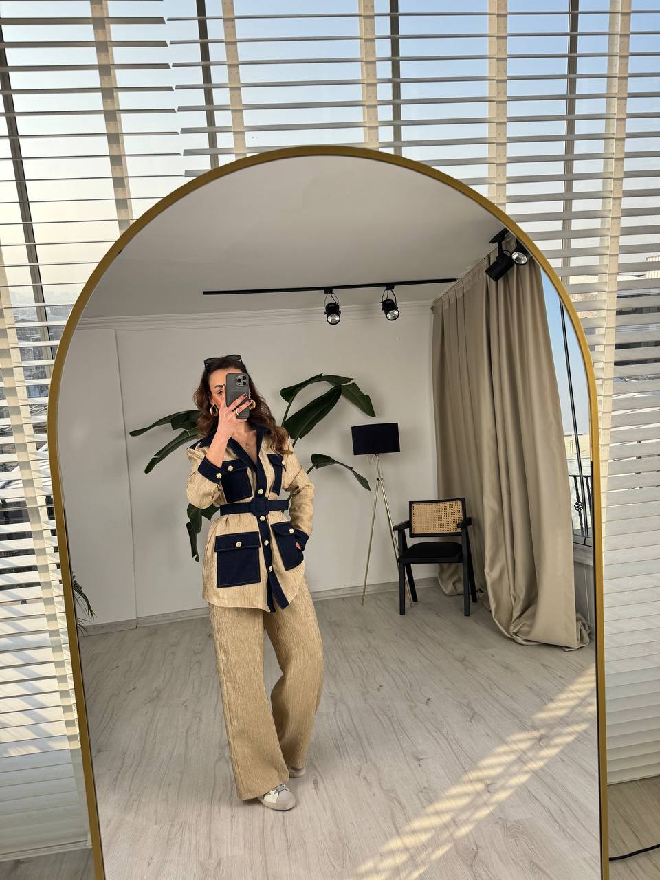 Gold%20Bej%20Tasarım%20Jean%20Detay%20Kemerli%20Pantolon%20Ceket%20Takım