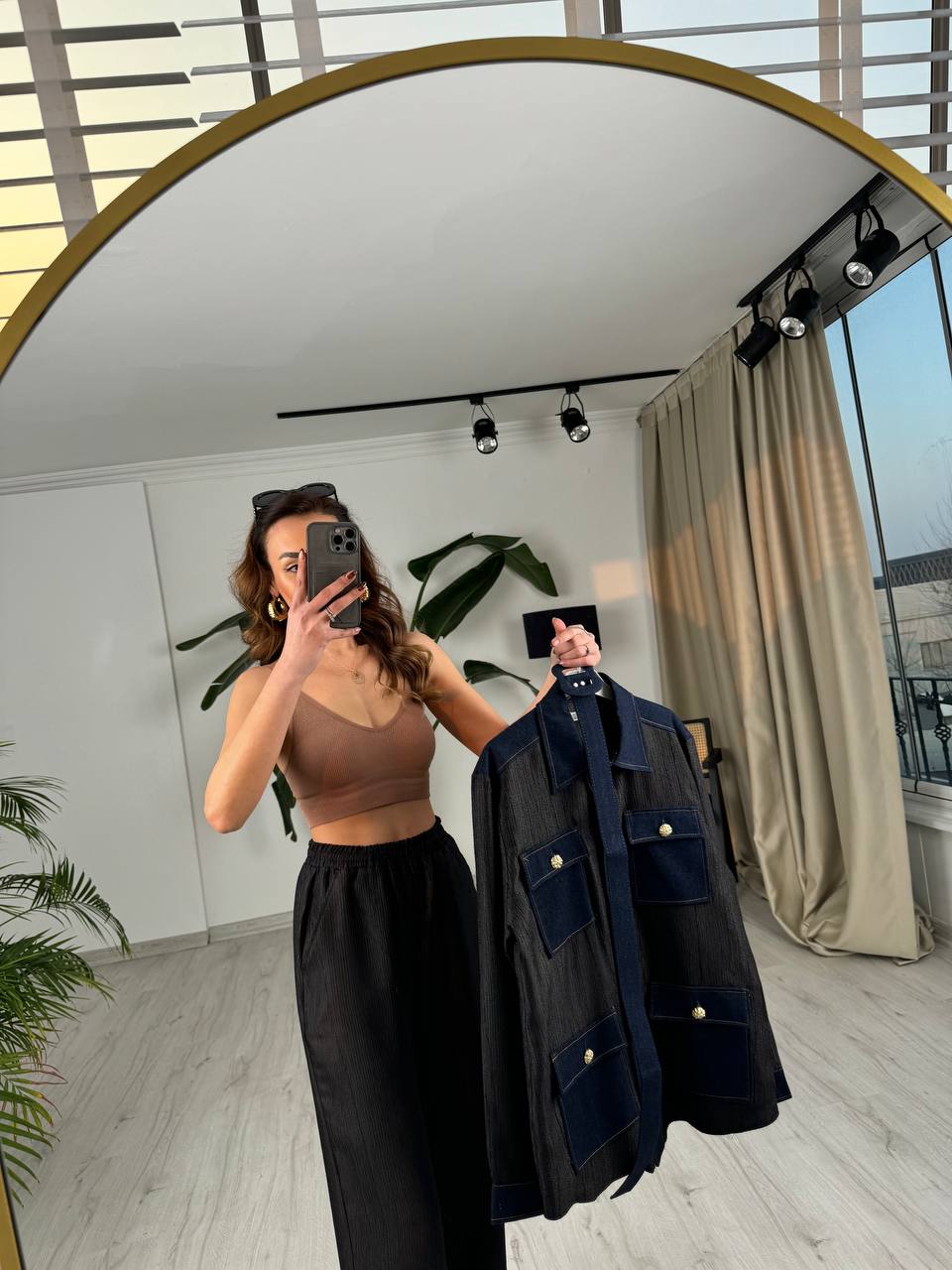 Siyah%20Tasarım%20Jean%20Detay%20Kemerli%20Pantolon%20Ceket%20Takım