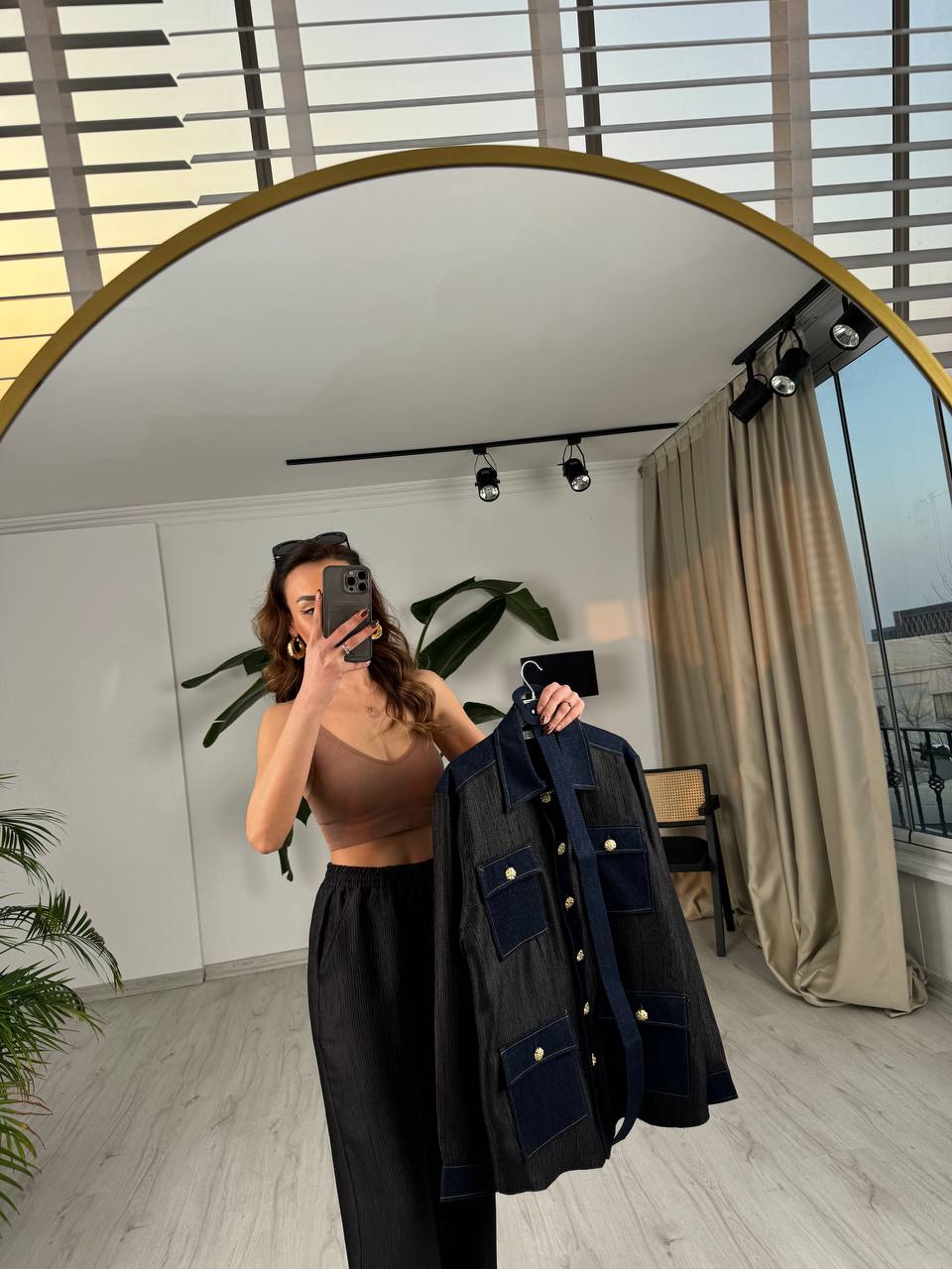 Siyah%20Tasarım%20Jean%20Detay%20Kemerli%20Pantolon%20Ceket%20Takım