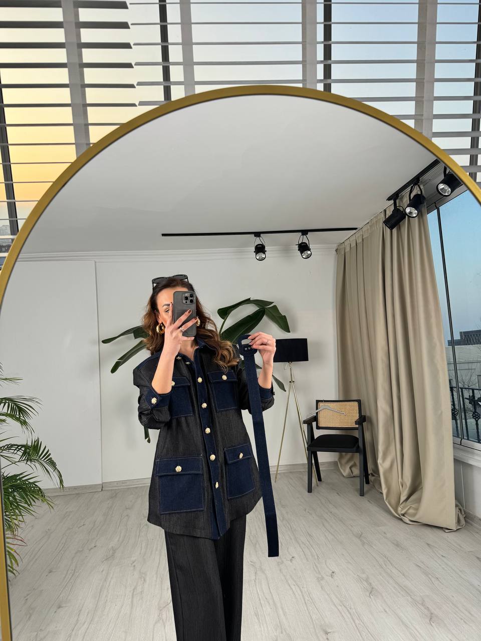 Siyah%20Tasarım%20Jean%20Detay%20Kemerli%20Pantolon%20Ceket%20Takım