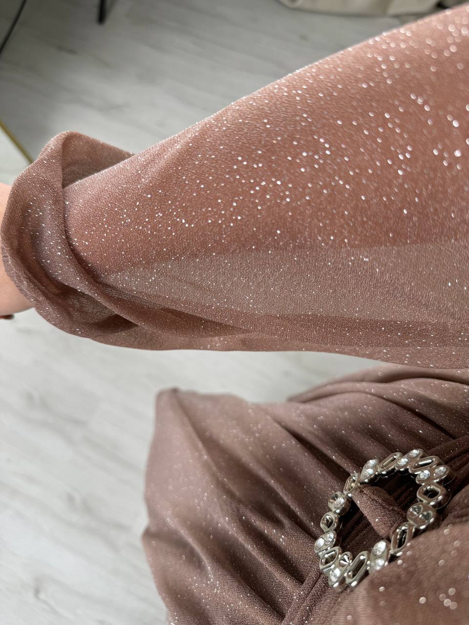 Vizon%20Kuşaklı%20Parıltılı%20Kumaş%20Astarlı%20Midi%20Boy%20Elbise