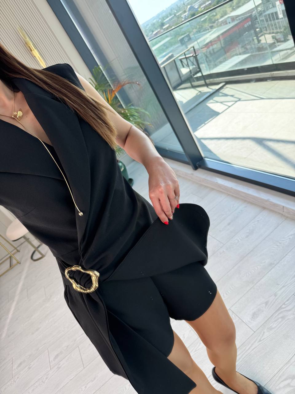 Tasarım%20Gold%20Metal%20Detaylı%20Kruvaze%20Şort%20Tulum