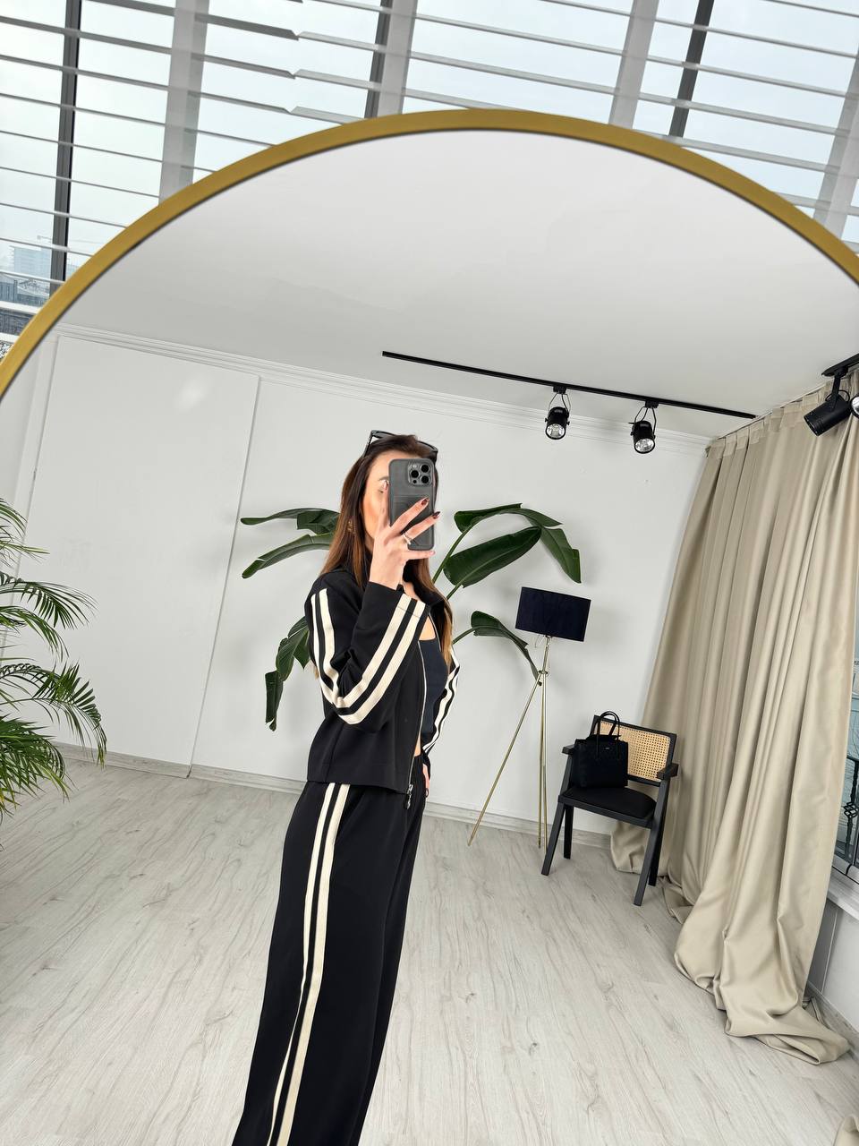 Siyah%20Şerit%20Detaylı%20Marka%20Model%20Takım