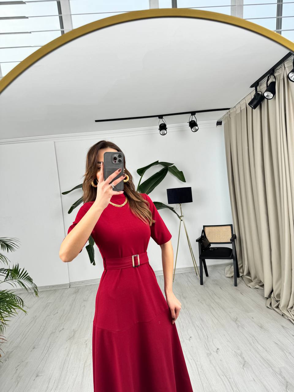 Bordo%20Kuşak%20Kemerli%20Dik%20Yaka%20Midi%20Boy%20Krep%20Kumaş%20Elbise