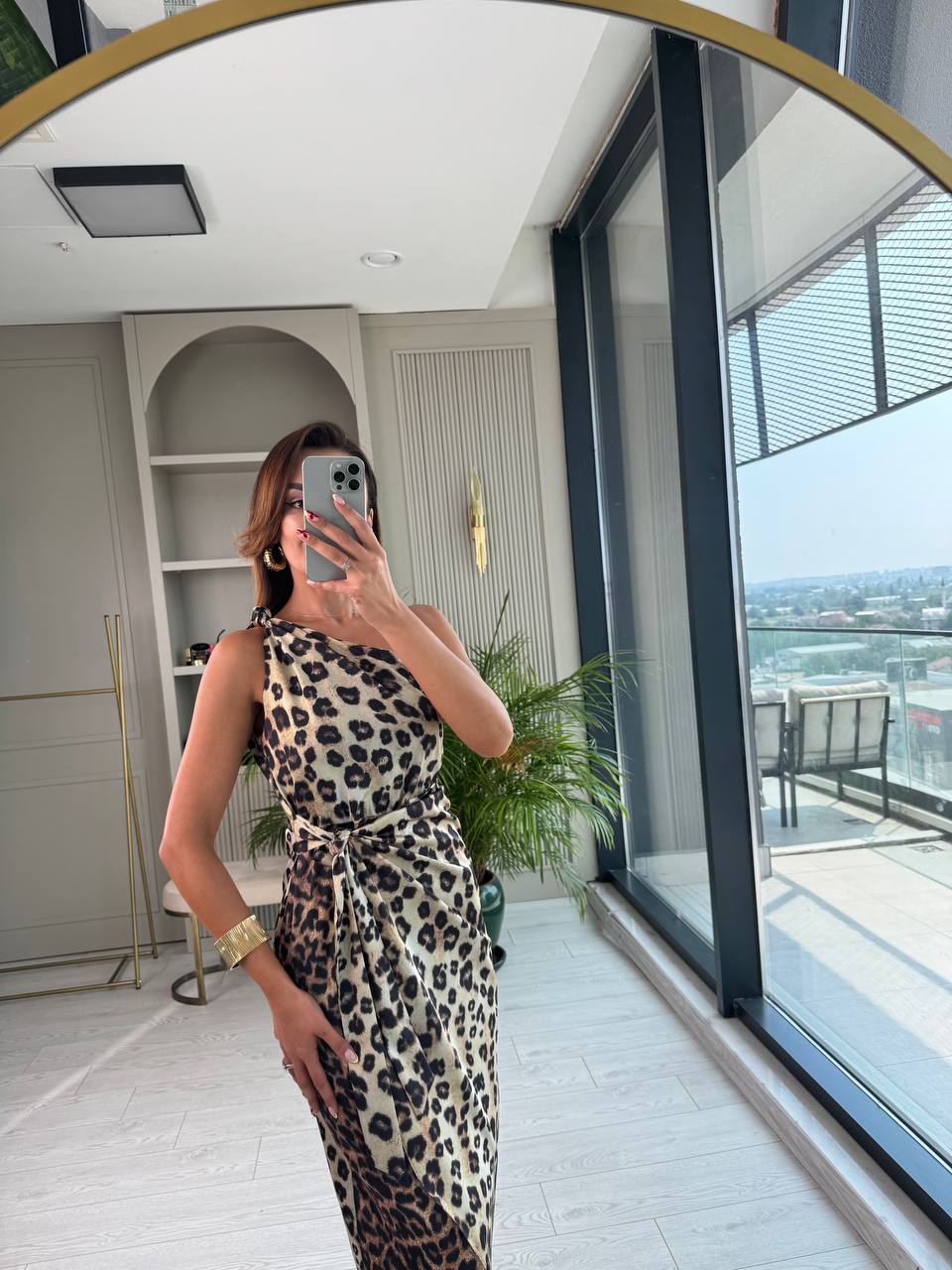 Leopar%20Desenli%20Tek%20Kol%20Saten%20Tasarım%20Maria%20Elbise