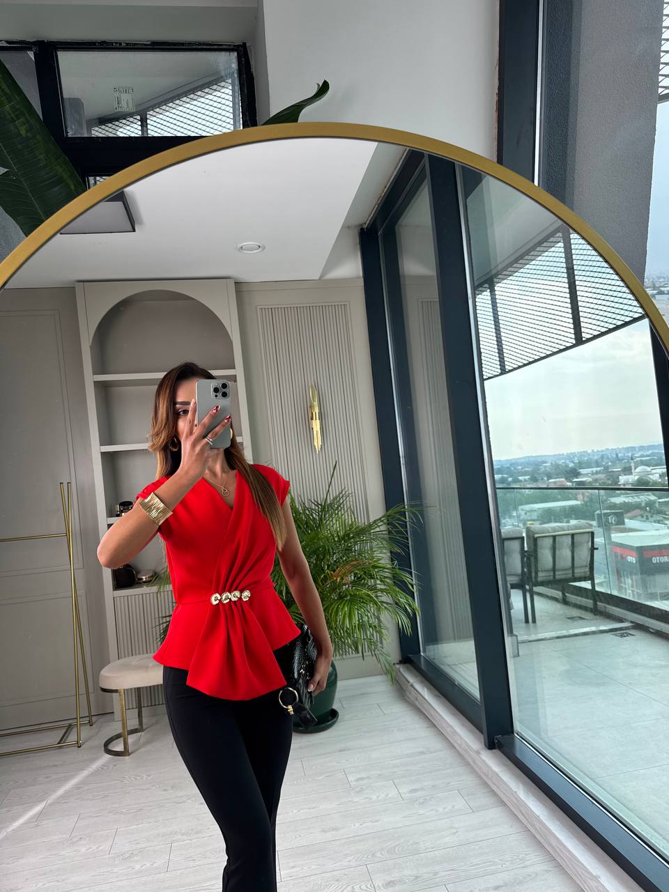 Tasarım%20Kırmızı%20Bel%20Detaylı%20Double%20Krep%20Kumaş%20Bluz
