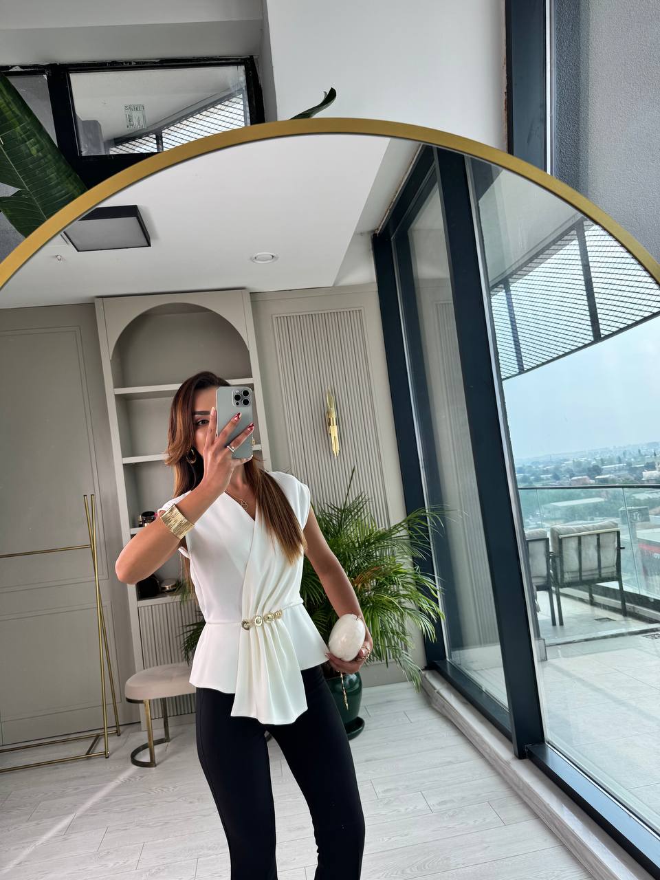 Tasarım%20Ekru%20Bel%20Detaylı%20Double%20Krep%20Kumaş%20Bluz