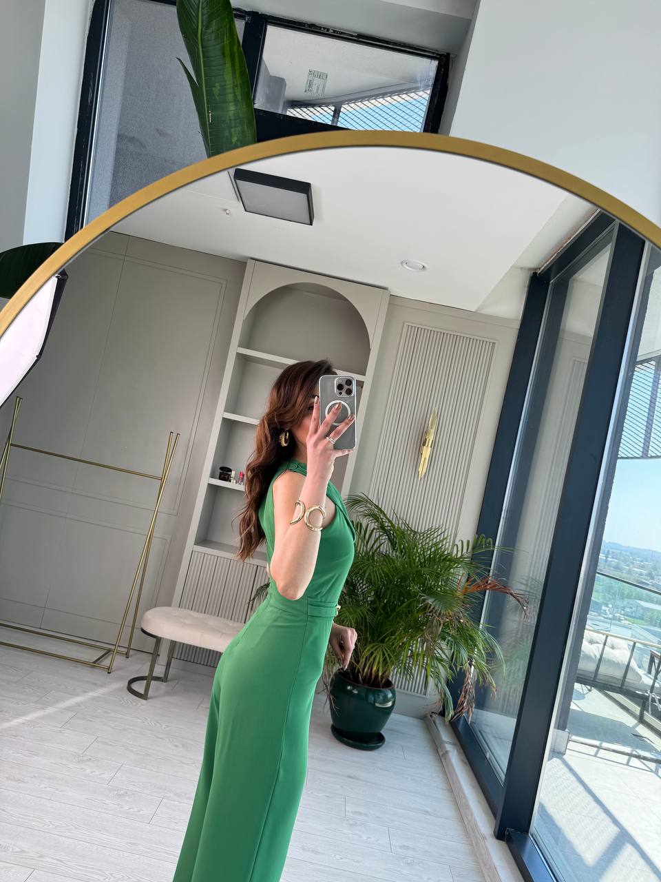 Benetton%20Yeşil%20Bel%20Zincir%20Detaylı%20İpekli%20Krep%20Kumaş%20Tulum