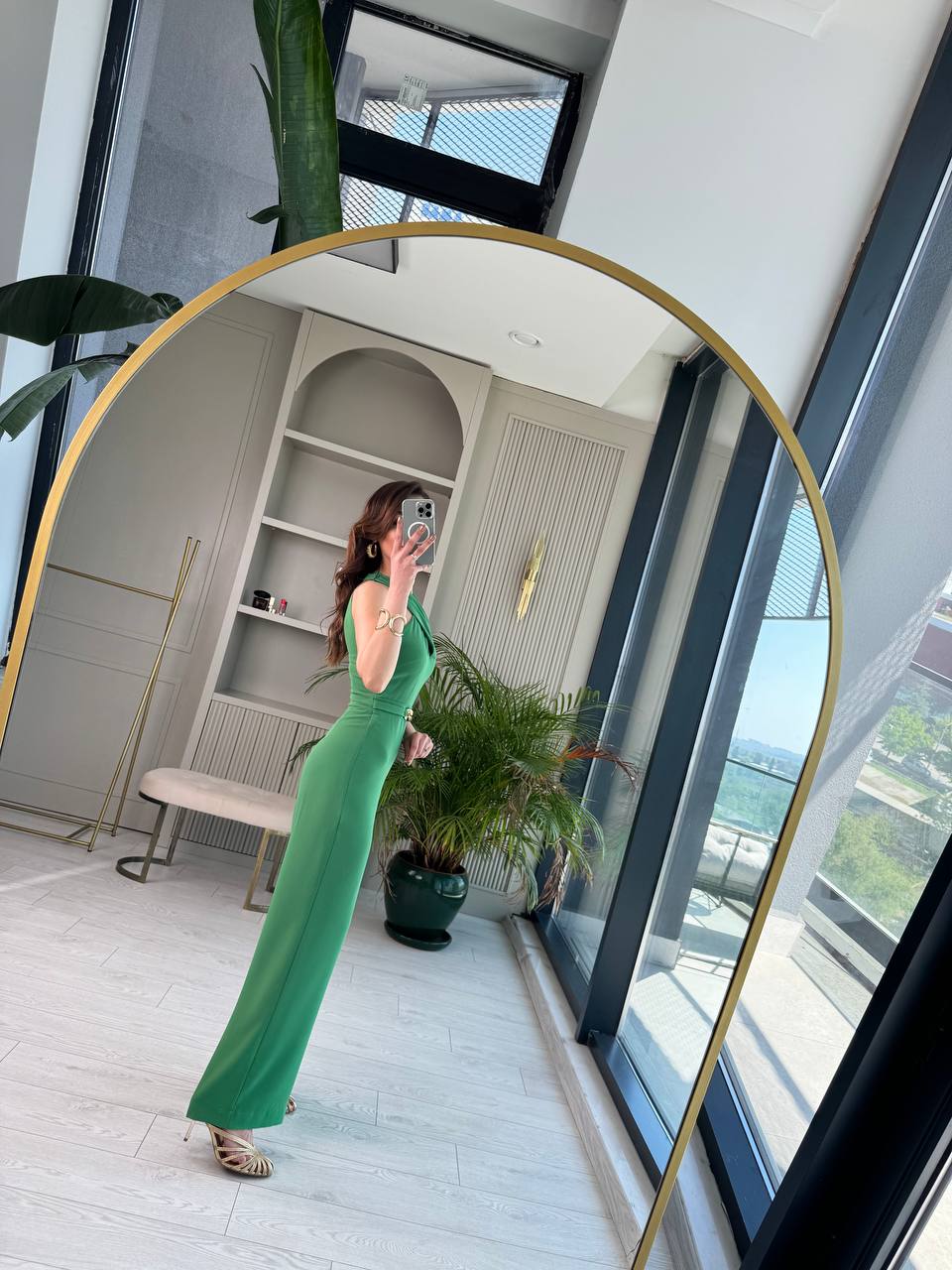 Benetton%20Yeşil%20Bel%20Zincir%20Detaylı%20İpekli%20Krep%20Kumaş%20Tulum