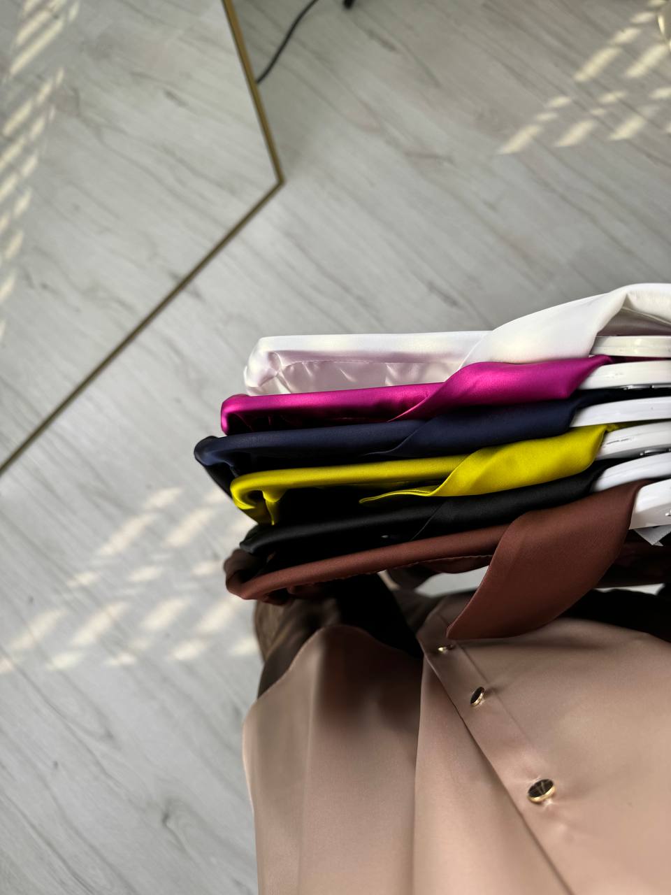 Yağ%20Yeşili%20Gold%20Minimal%20Düğmeli%20Pamuk%20Saten%20Gömlek