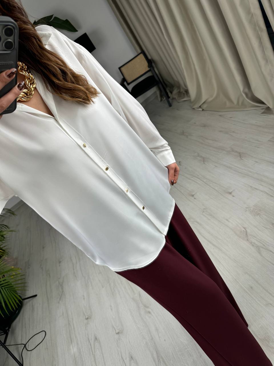 Ekru%20Gold%20Minimal%20Düğmeli%20Pamuk%20Saten%20Gömlek