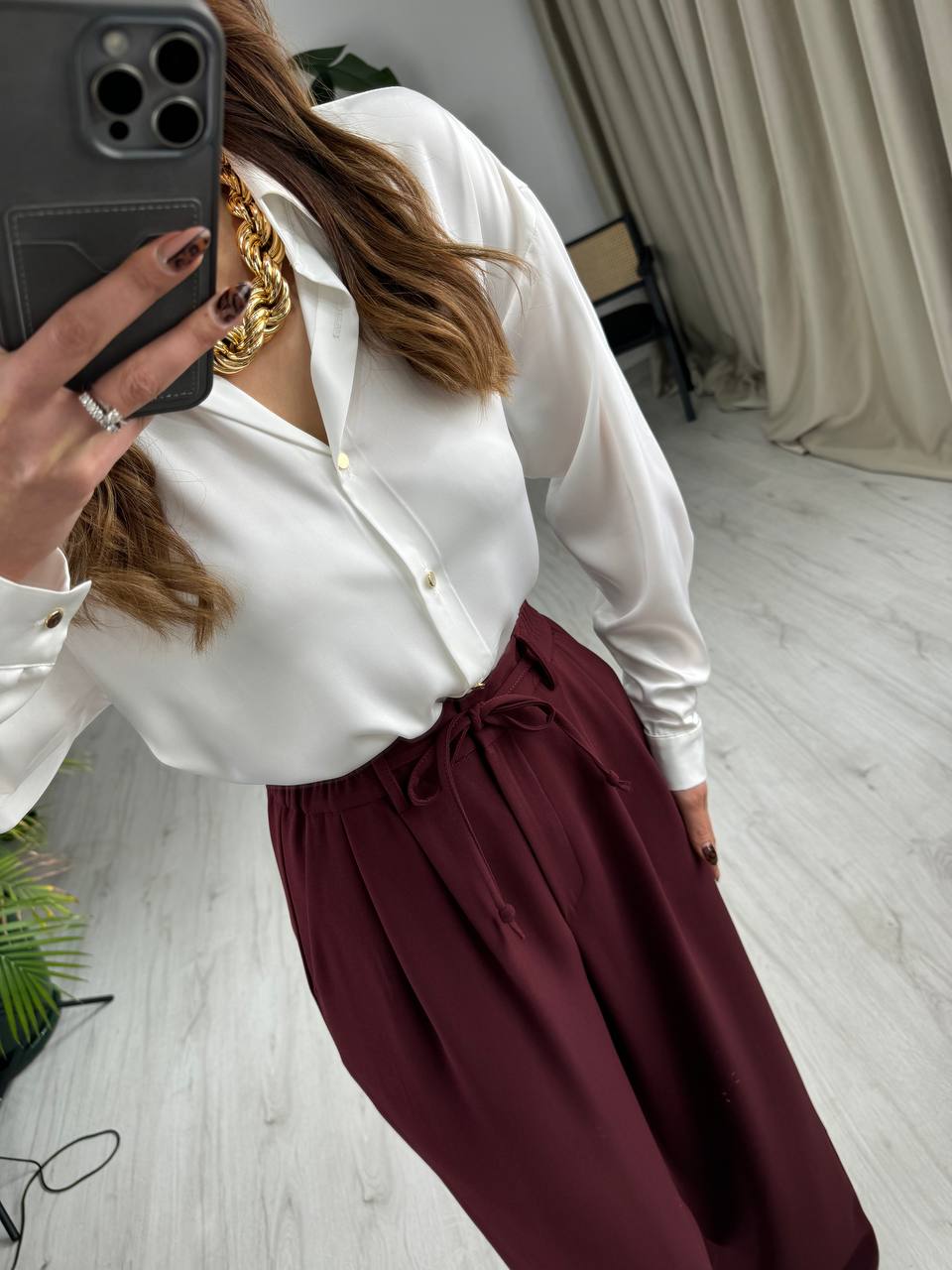 Ekru%20Gold%20Minimal%20Düğmeli%20Pamuk%20Saten%20Gömlek