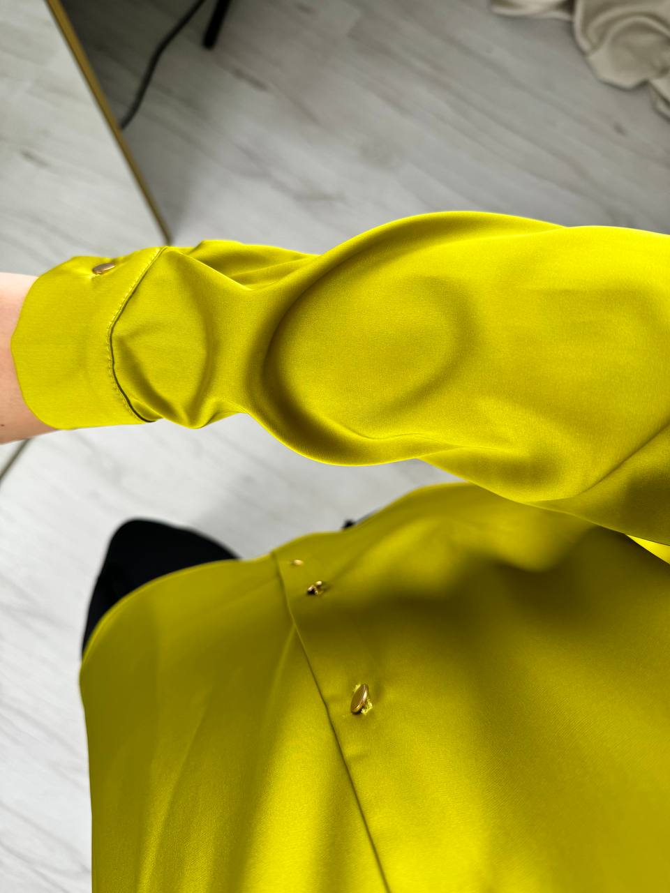 Yağ%20Yeşili%20Gold%20Minimal%20Düğmeli%20Pamuk%20Saten%20Gömlek