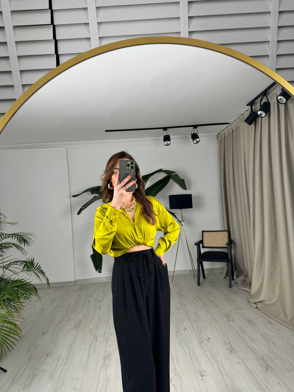 Yağ%20Yeşili%20Gold%20Minimal%20Düğmeli%20Pamuk%20Saten%20Gömlek