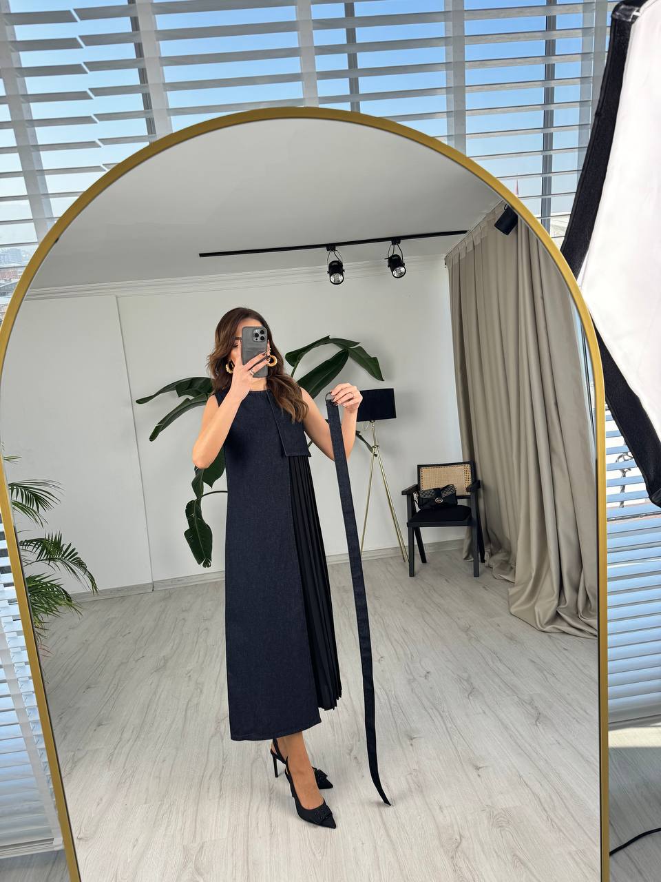 Premium%20Seri%20Tasarım%20Pilise%20Detay%20Jean%20Kumaş%20Elbise