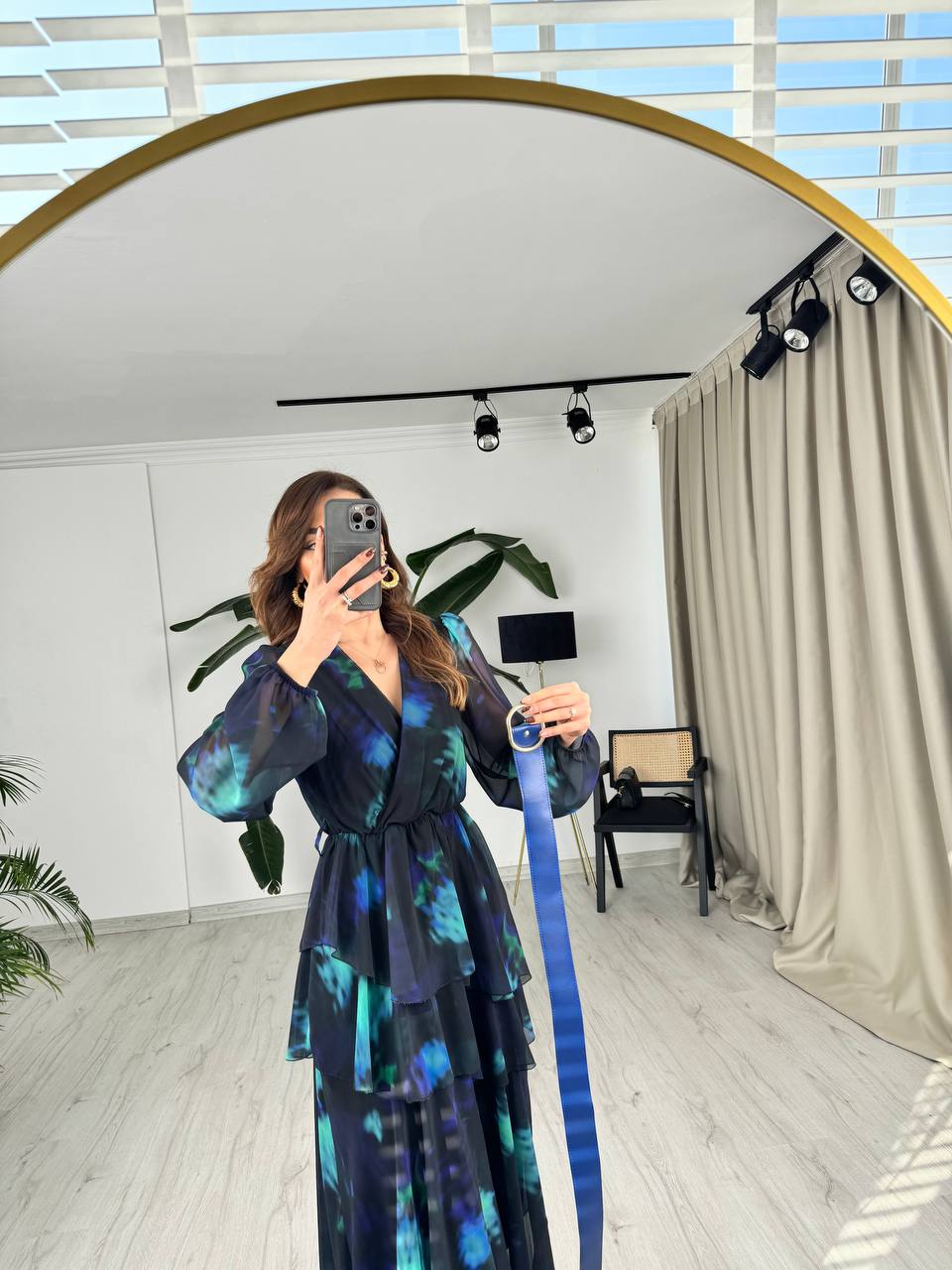 Tasarım%20Şifon%20Kemerli%20Astarlı%20Eteği%20Kat%20Kat%20Asimetrik%20Kesim%20Elbise