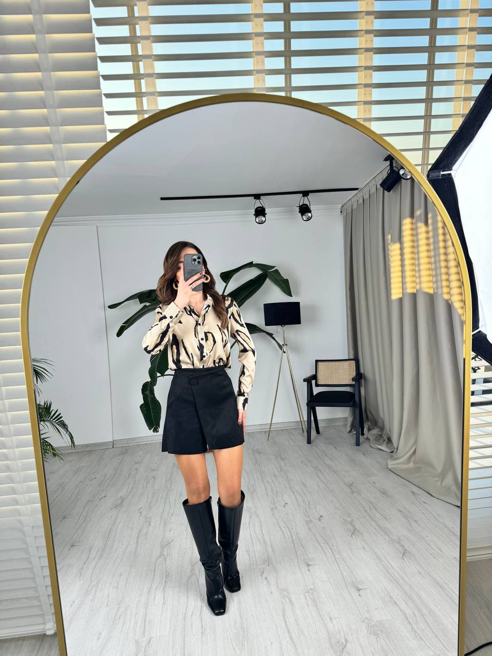Siyah%20Nubuk%20Süet%20Kumaş%20Şort%20Etek