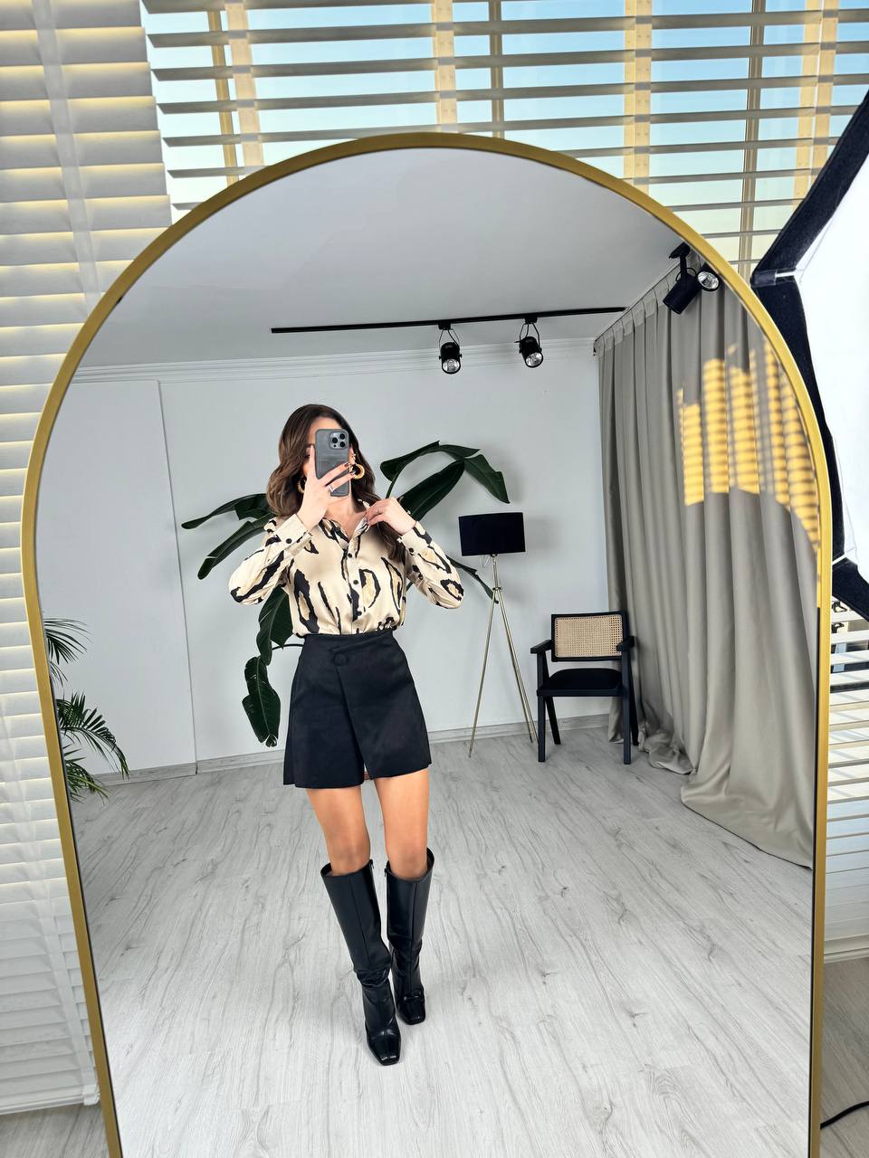 Siyah%20Nubuk%20Süet%20Kumaş%20Şort%20Etek