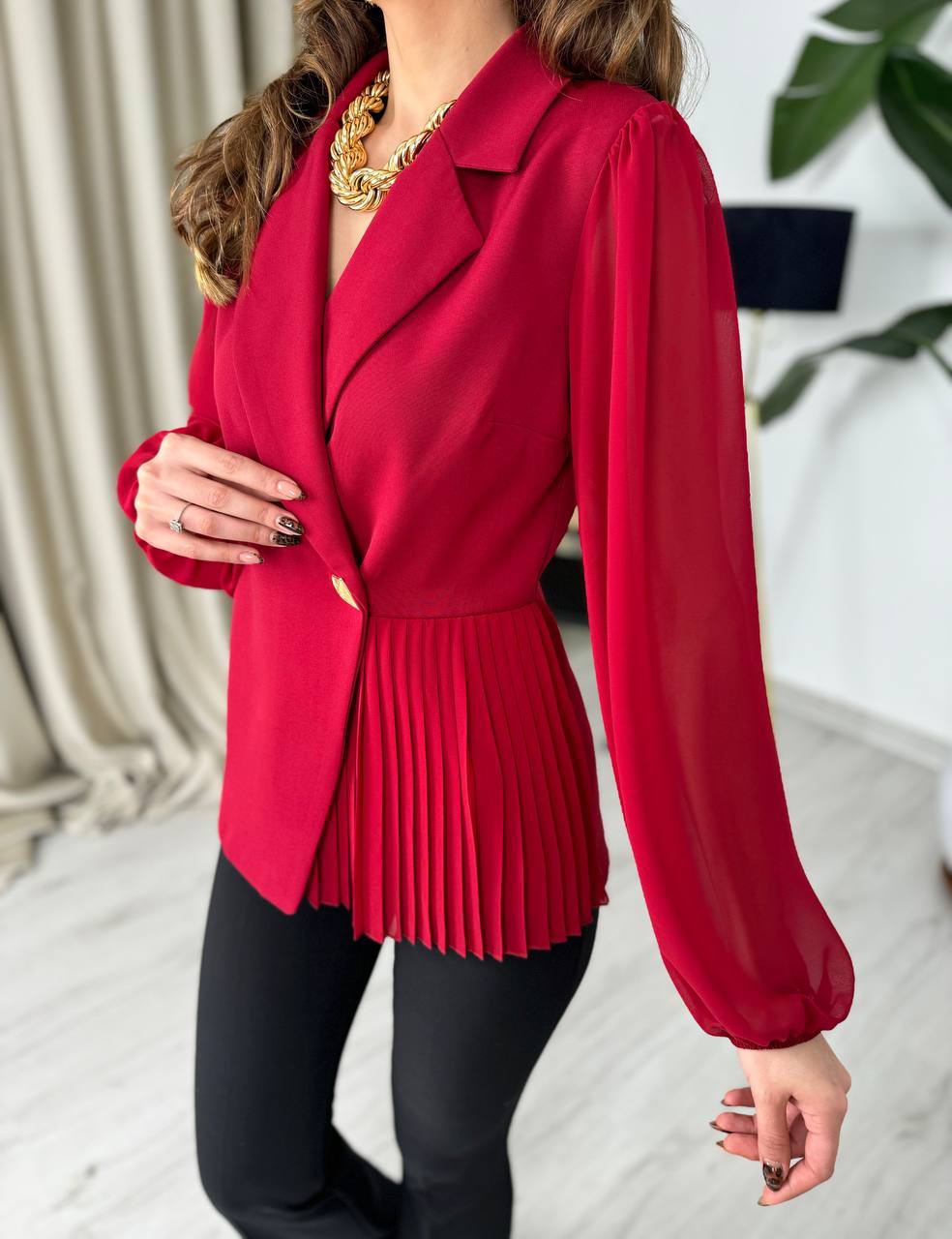 Tasarım%20Bordo%20Pilise%20Detay%20Atlas%20Kumaş%20Bluz