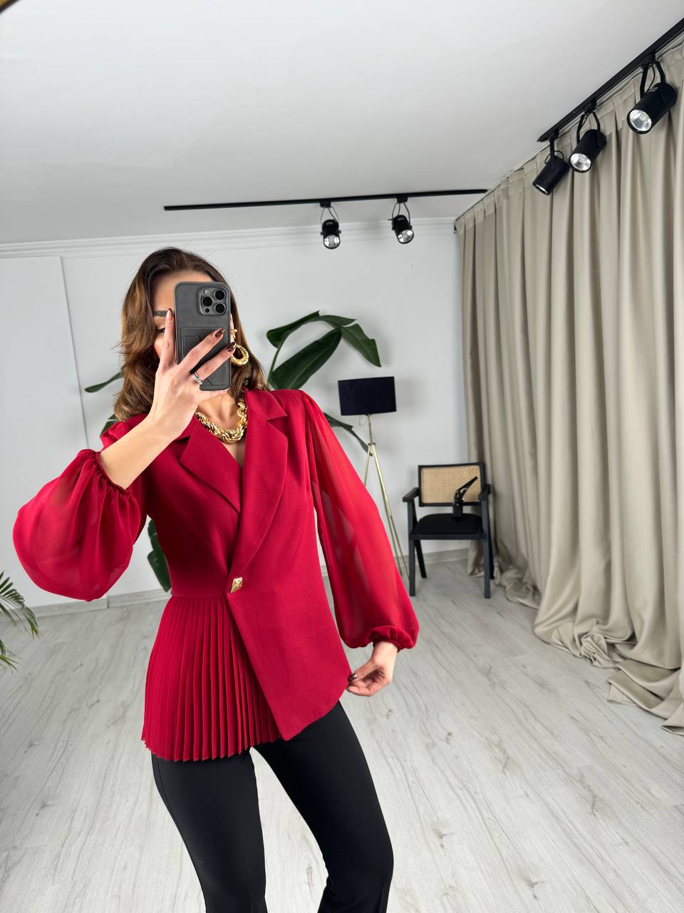 Tasarım%20Bordo%20Pilise%20Detay%20Atlas%20Kumaş%20Bluz