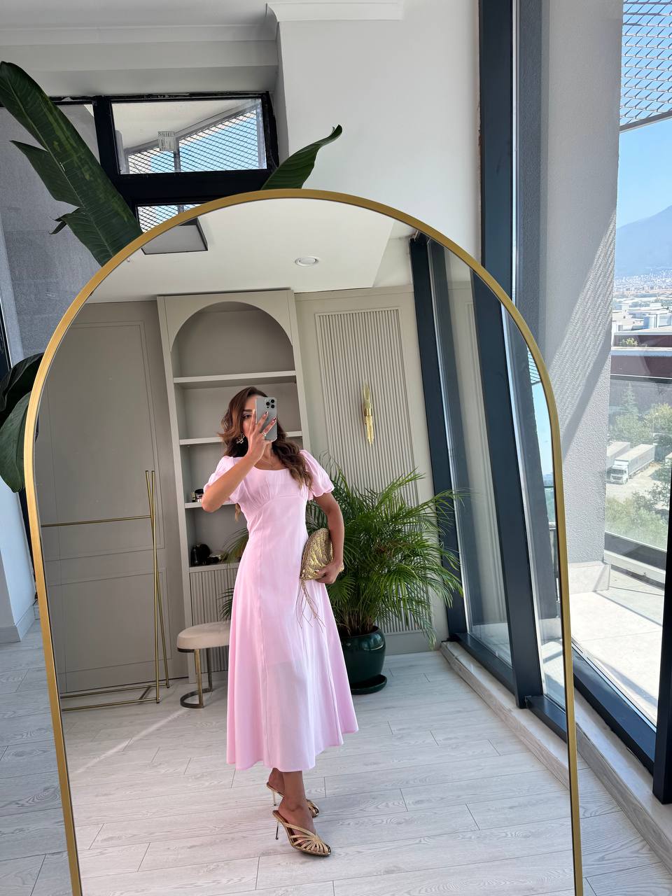 Pembe%20Astarlı%20Tensel%20Kumaş%20Astarlı%20Midi%20Elbise