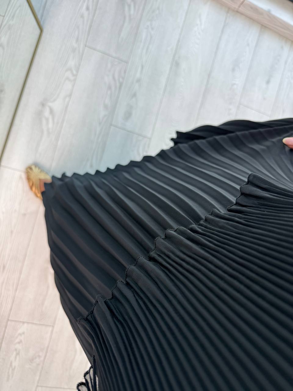 Siyah%20Piliseli%20Astarlı%20Premium%20Şifon%20Kumaş%20Elbise