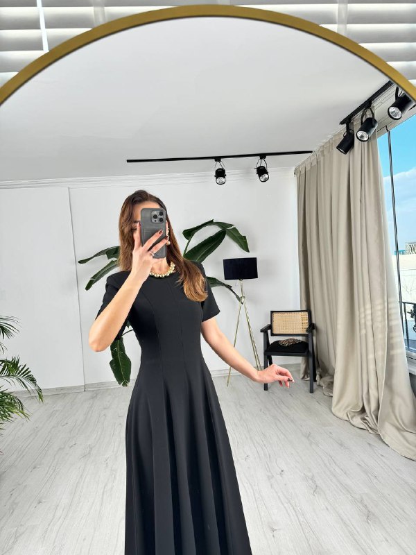 Siyah%20Zara%20Model%20Vatkalı%20Atlas%20Kumaş%20Midi%20Boy%20Elbise